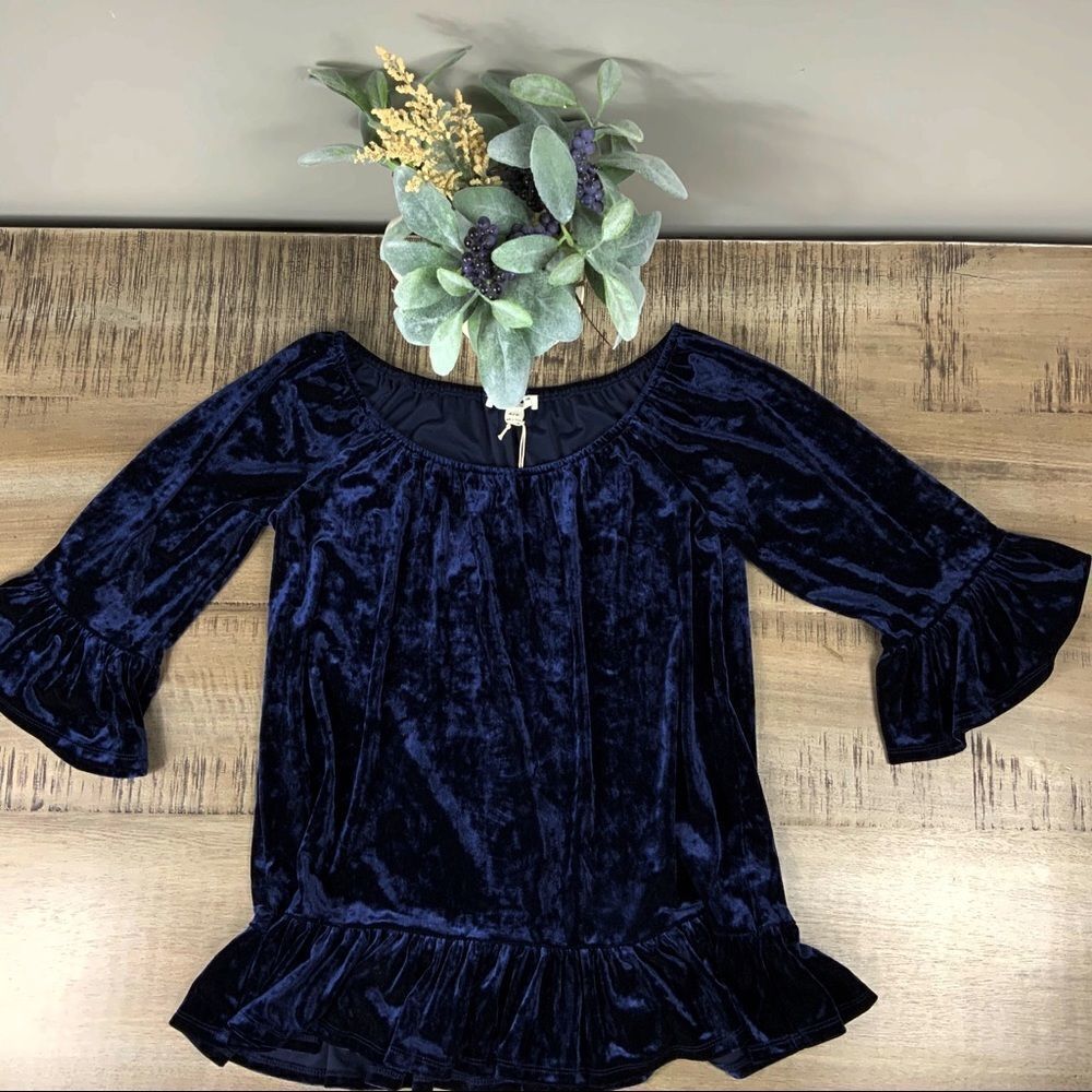 🌺3 FOR $20🌺 - NWT BeachLungeLounge crushed velvet navy top S